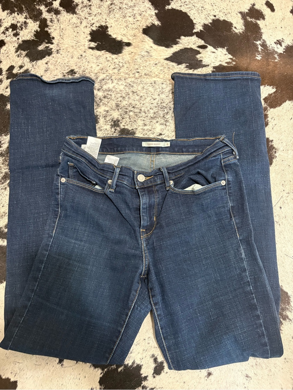 Levi's Indigo Straight-Leg Women's Jeans
